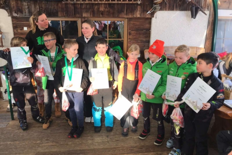 87635778_884234122037617_1812743139719380992_n