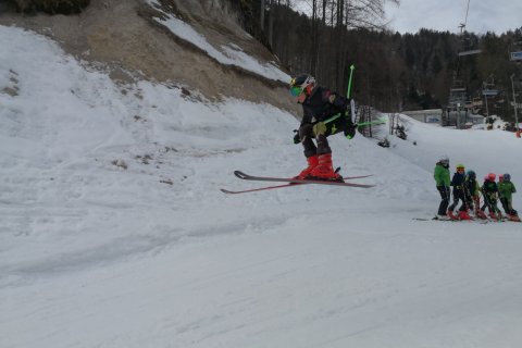 IMG-6ca15539ffc937f07d2ff123d42e85aa-V