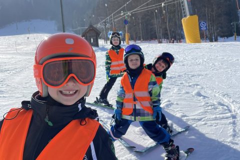 IMG-728ffbd97d9053c80d3c497d7d453911-V